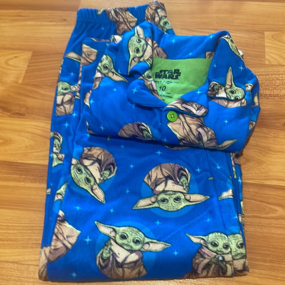 Boys Star Wars Baby Yoda Pajamas set